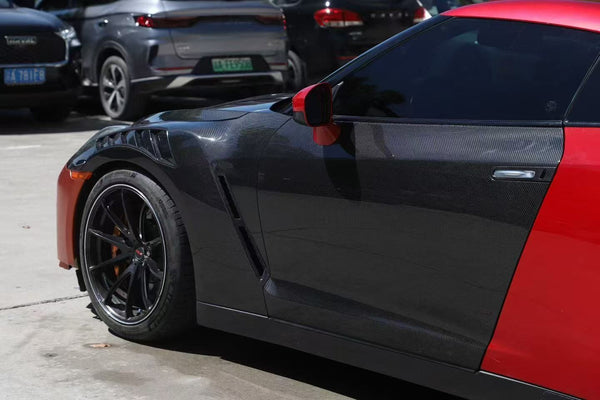GTR-R35 OE Carbon Fiber Door