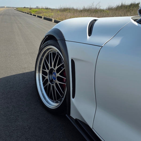 GR Supra 2020+ A90 ART STYLE Carbon Fiber Fenders