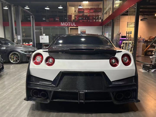 Nissan GT-R R35 (2008-2024) NIS Rear Bumper & Rear Trunk（Rear bumper require rear trunk to fit）