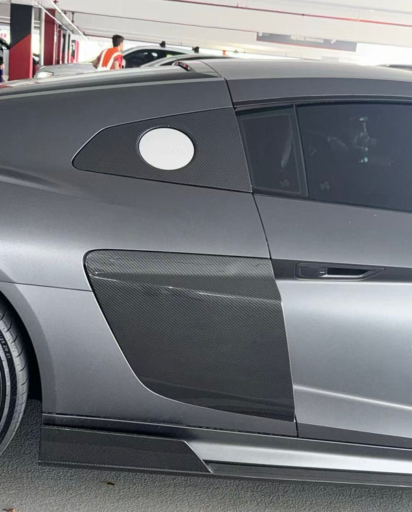 R8 OE Side Window Panels
